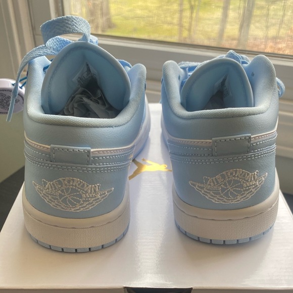 Nike Air Jordan 1 Low White/Ice Blue Women’s Size 6.5 - Picture 9 of 12